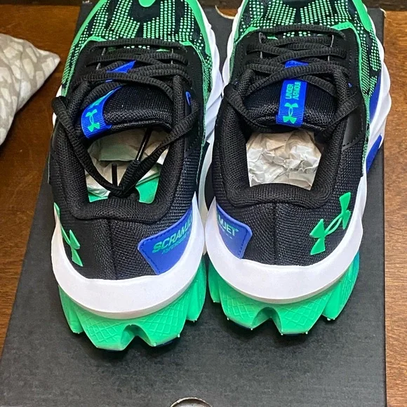 UNDER ARMOUR BGS CHARGED SCRAMJET 4 Big Kids - Picture 4 of 8